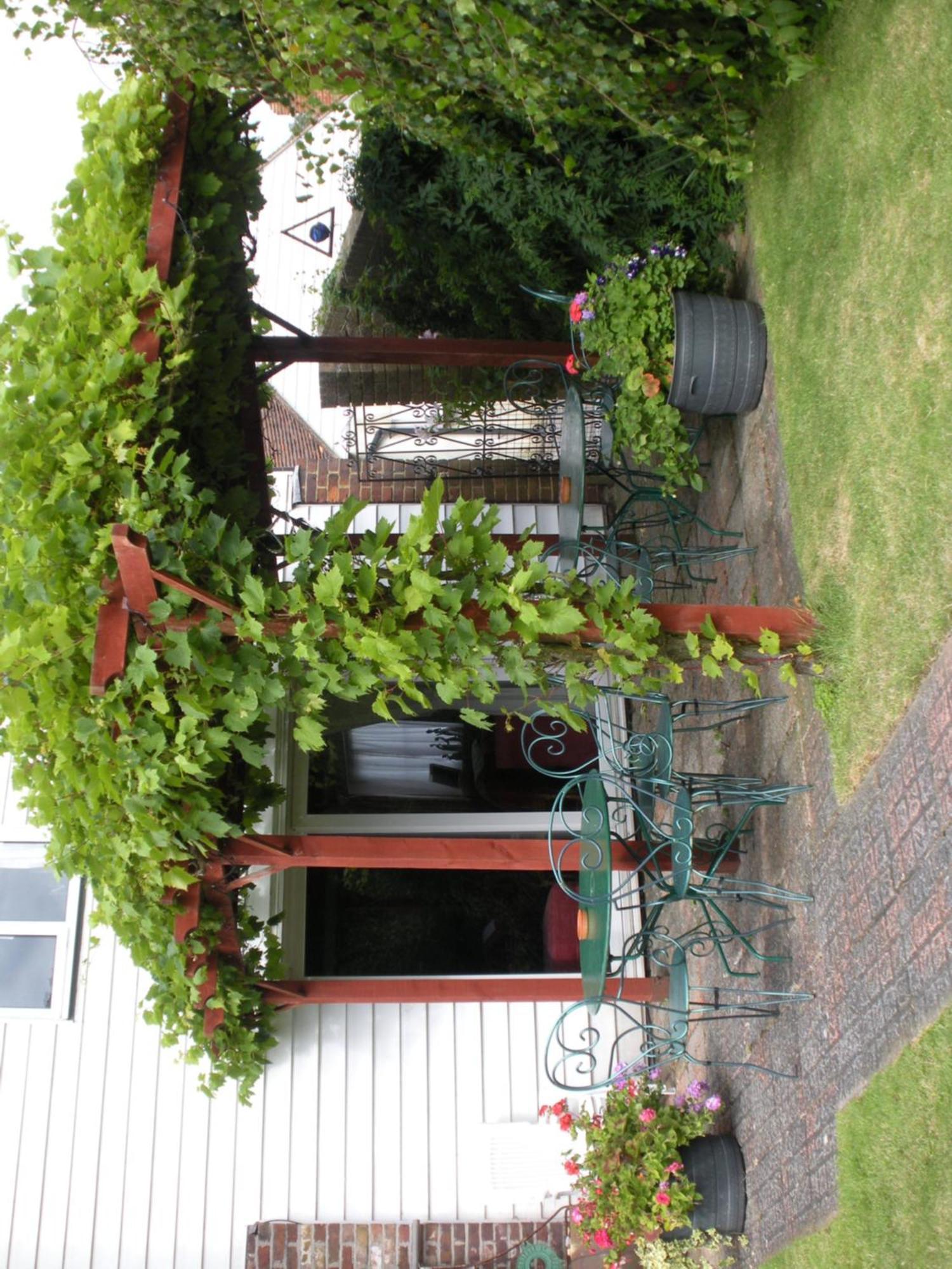 Bed and Breakfast Manor Farm Oast Winchelsea Esterno foto